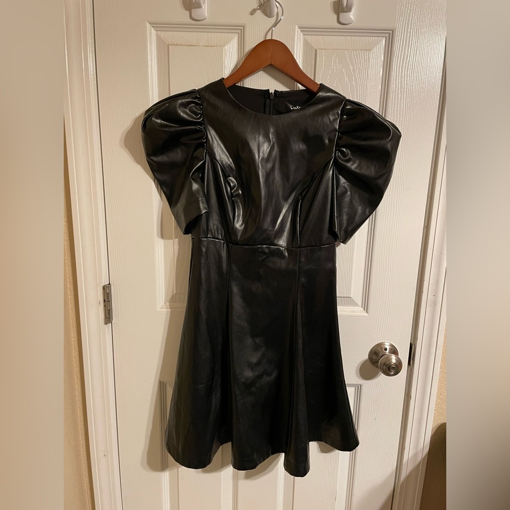 Lulus  Black Leather Puff Sleeved Flare Dress Size XS